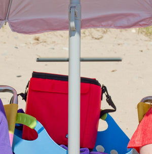 Close up of Ultimate Wondershade twist handle for portable shade